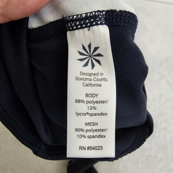 Athleta Relay Capri 2.0 Mosaic Print Leggings Size Small - Picture 10 of 11